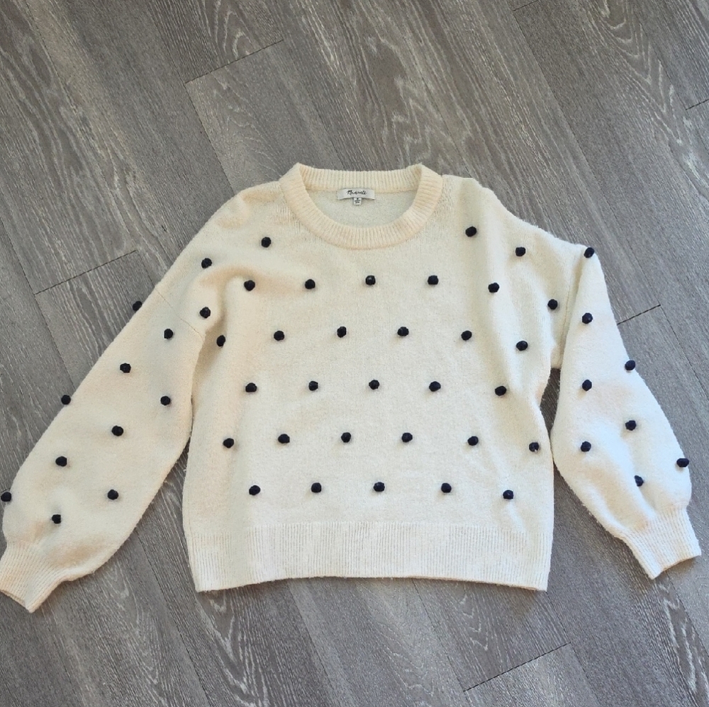 🎀 Madewell Antique Cream Sweater with Pom-Pom Black Polka Dots